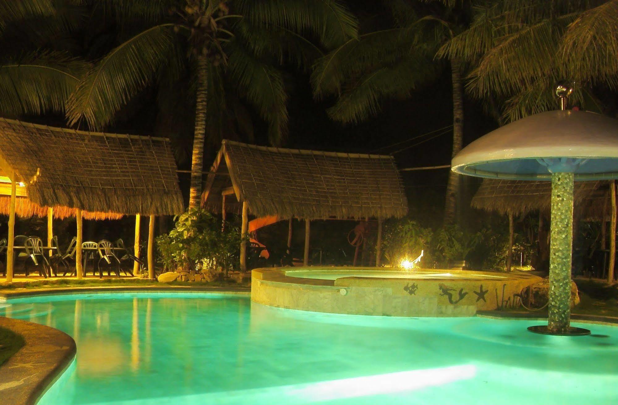 El Canonero Diving Beach Resort Puerto Galera Bagian luar foto